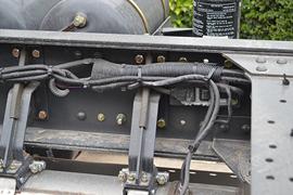 乘龙M3&nbsp;载货车底盘                                                图片