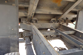 斯卡特&nbsp;自卸车底盘                                                图片