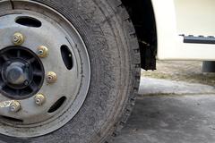 解放 J6L中卡 180马力 4X2 排半载货车(底盘)(CA5160XXYP62K1L5E)