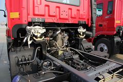 江淮 格尔发A3中卡 160马力 4X2 5.8米排半仓栅(HFC5166CCYK1R1ZF)