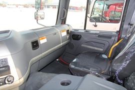 格尔发A3&nbsp;自卸车驾驶室                                               图片