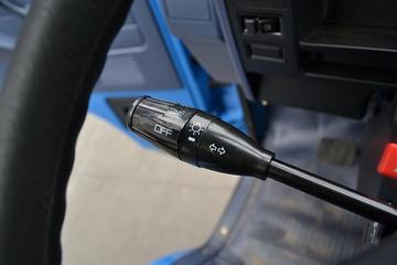 ���� ����˳�� 102���� 3.1�׵�����ʽ�ῨͼƬ