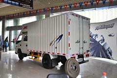 江铃 凯锐 110马力 3.3米双排厢式轻卡(JX5044XXYXSG2)