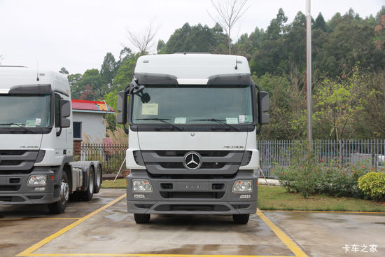 ���� Actros�ؿ� 410���� 6X2ǣ����(�ͺ�2641LS)