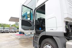 奔驰 Actros重卡 440马力 6X2R牵引车(型号2644) 奔驰 Actros重卡 440马力 6X2R牵引车(型号2644)