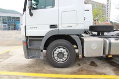 奔驰 Actros重卡 440马力 6X2R牵引车(型号2644) 奔驰 Actros重卡 440马力 6X2R牵引车(型号2644)
