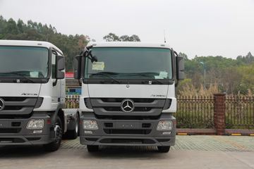 奔驰 Actros重卡 410马力 8X4 牵引车(型号4141)