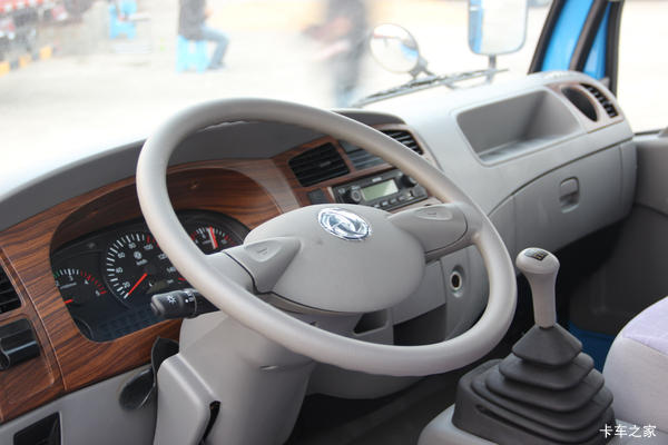 购东风多利卡D6优惠2000