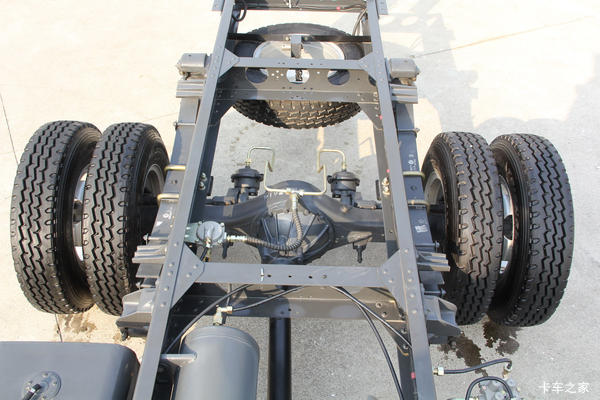 购东风多利卡D6优惠2000