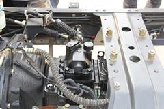 东风 多利卡D6 95马力 4.17米单排栏板轻卡(EQ1040TZ20D3)