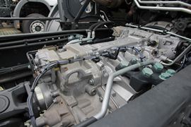 奔驰底盘 泵车&nbsp;泵车底盘                                                图片