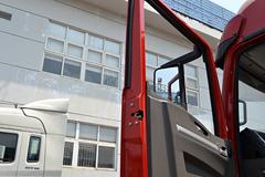 陕汽重卡 德龙M3000 300马力 4X2 LNG牵引车(SX4188GR361TL)
