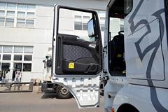 中国重汽 汕德卡SITRAK C7H重卡 440马力 6X4牵引车(ZZ4256V324HD1B)