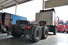 青岛解放 新大威重卡 380马力 6X4 LNG牵引车(CA4258P2K15T1NA80)