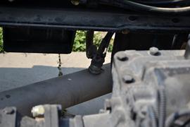 新悍威J5M&nbsp;牵引车底盘                                                图片