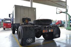 青岛解放 新悍威J5M重卡 260马力 4X2 LNG牵引车(CA4163P1K2NA80)