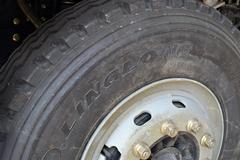 青岛解放 新悍威J5M重卡 260马力 4X2 LNG牵引车(CA4163P1K2NA80)