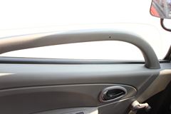 东风 多利卡D6 115马力 4.15米单排栏板轻卡(DFA1041S20D5)