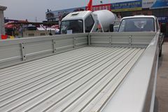 唐骏欧铃 小宝马 88马力 4X2 3.5米单排栏板微卡(ZB1040BDC3F)