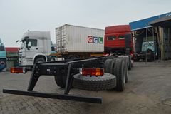 陕汽重卡 德龙F3000 336马力 8X4 9.5米栏板载货车底盘(SX1316NR466)