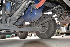 陕汽重卡 德龙F3000 336马力 8X4 9.5米栏板载货车底盘(SX1316NR466)