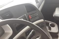 陕汽重卡 德龙新M3000 336马力 6X4牵引车(SX4256GR324)