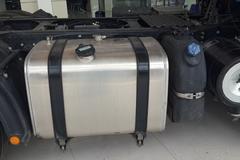 陕汽重卡 德龙新M3000 336马力 6X4牵引车(SX4256GR324)