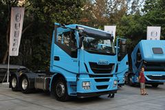 依维柯 Stralis Hi-Way重卡 500马力 6X4牵引车
