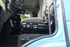 依维柯 Stralis Hi-Way重卡 500马力 6X4牵引车