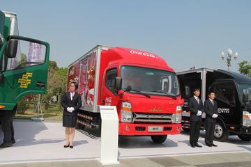 江淮 帅铃H380 160马力 单排厢式轻卡(宽体)