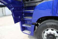 福田 欧曼GTL 6系重卡 超能版 430马力 6X4牵引车(平地板)(BJ4259SNFKB)