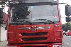 青岛解放 龙V中卡 180马力 6X2 7.7米排半仓栅式载货车(CA5220CCYPK2L6T3E4A80-1)