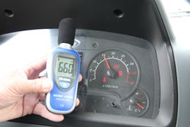 绿卡C&nbsp;载货车驾驶室                                               图片