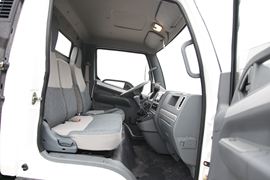 绿卡C&nbsp;载货车驾驶室                                               图片