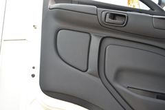 广汽日野 700系列重卡 380马力 4X2牵引车(YC4180SH2PE4)