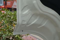 广汽日野 700系列重卡 380马力 4X2牵引车(YC4180SH2PE4)