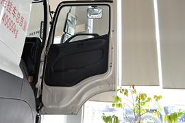 广汽日野700&nbsp;牵引车驾驶室                                               图片