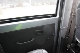 优劲&nbsp;载货车驾驶室                                               图片