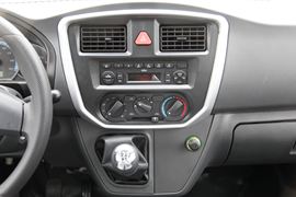 优劲&nbsp;载货车驾驶室                                               图片