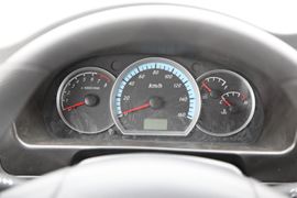 优劲&nbsp;载货车驾驶室                                               图片