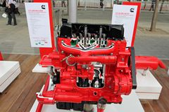 福田康明斯ISF3.8s4168 168马力 3.8L 国四 柴油发动机