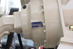 雷萨 L8系列 350马力 6X4 混凝土搅拌车(LNG)