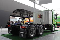 福田 欧曼ETX 6系重卡 380马力 6X4 LNG牵引车(BJ4253SNFCB-AC)