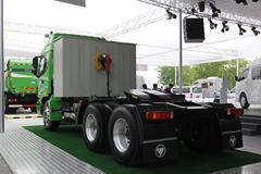 福田 欧曼ETX 6系重卡 380马力 6X4 LNG牵引车(BJ4253SNFCB-AC)