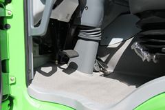 福田 欧曼ETX 6系重卡 380马力 6X4 LNG牵引车(BJ4253SNFCB-AC)