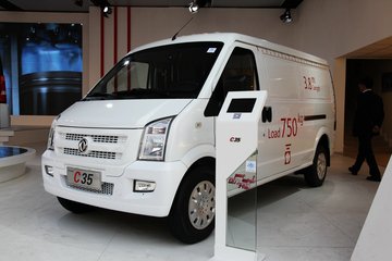 东风小康 C35 75马力 封闭厢式货车