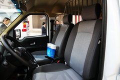 东风小康 C35 75马力 封闭厢式货车