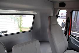 解放J6L&nbsp;垃圾运输车驾驶室图片