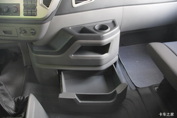 中冀解放年中大促,岁末狂欢