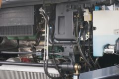 青岛解放 JH6重卡 370马力 6X4牵引车(CA4250P25K2T1E4)